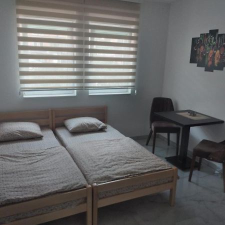 Apartmani Parice โนวีปาซาร์ ภายนอก รูปภาพ