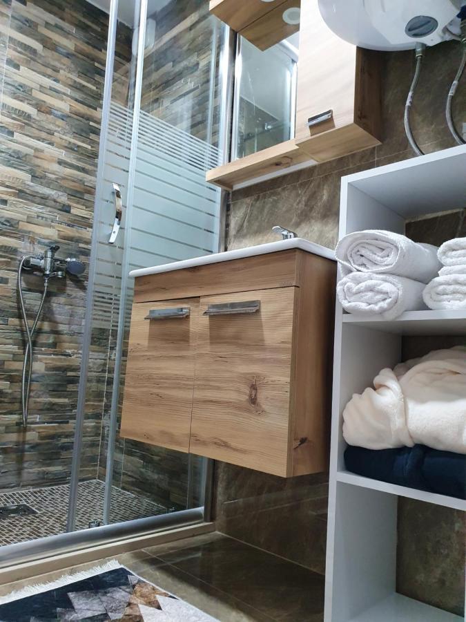 Apartmani Parice โนวีปาซาร์ ภายนอก รูปภาพ