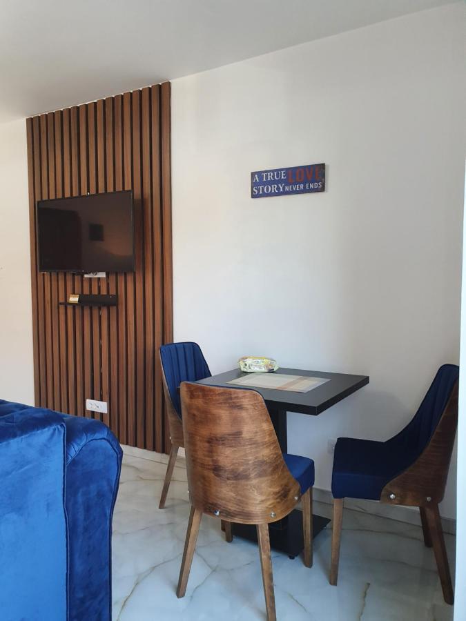 Apartmani Parice โนวีปาซาร์ ภายนอก รูปภาพ
