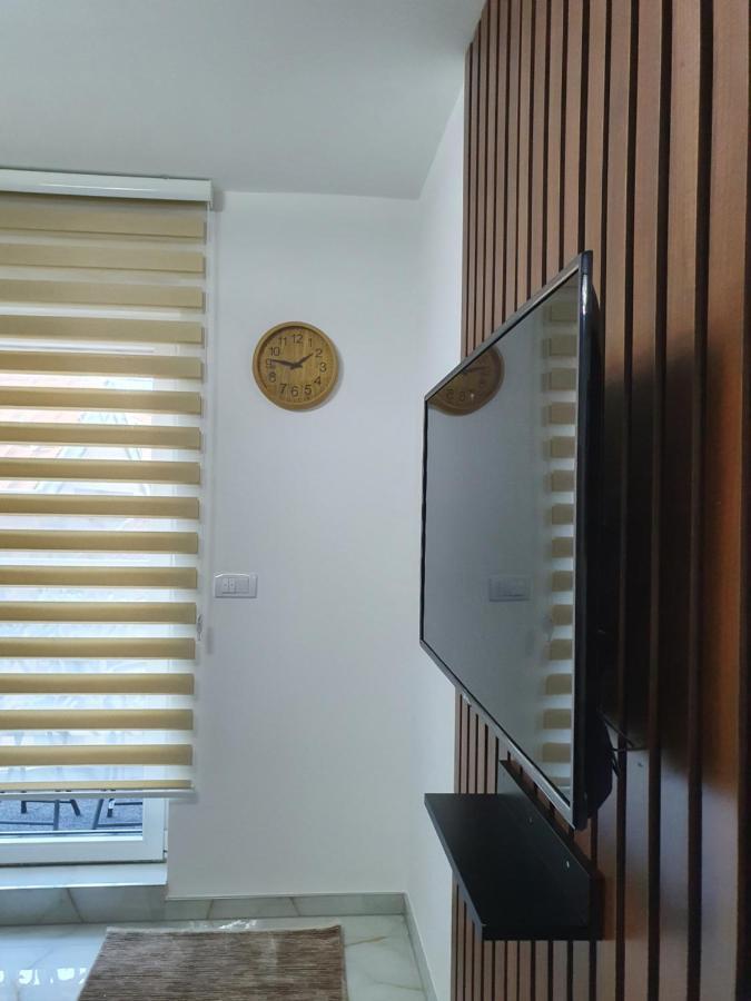Apartmani Parice โนวีปาซาร์ ภายนอก รูปภาพ