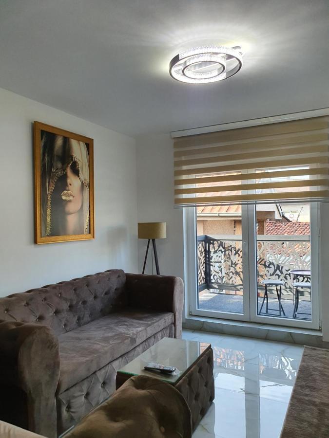Apartmani Parice โนวีปาซาร์ ภายนอก รูปภาพ
