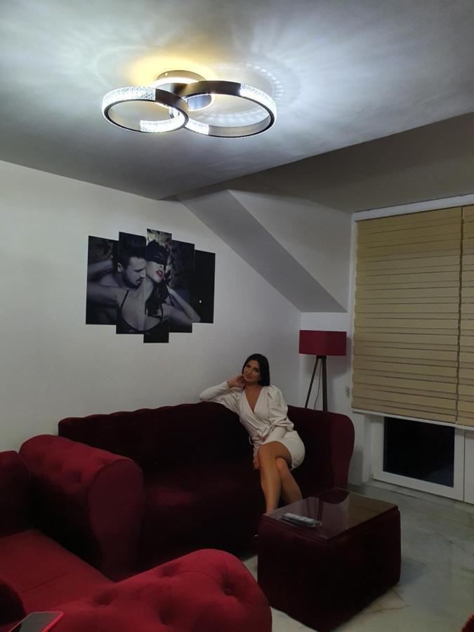 Apartmani Parice โนวีปาซาร์ ภายนอก รูปภาพ