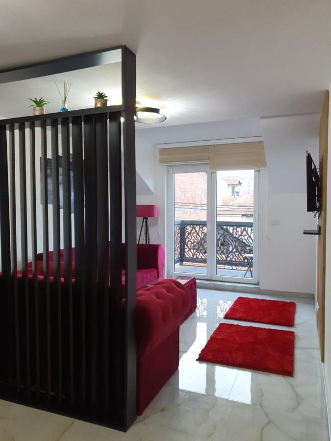 Apartmani Parice โนวีปาซาร์ ภายนอก รูปภาพ
