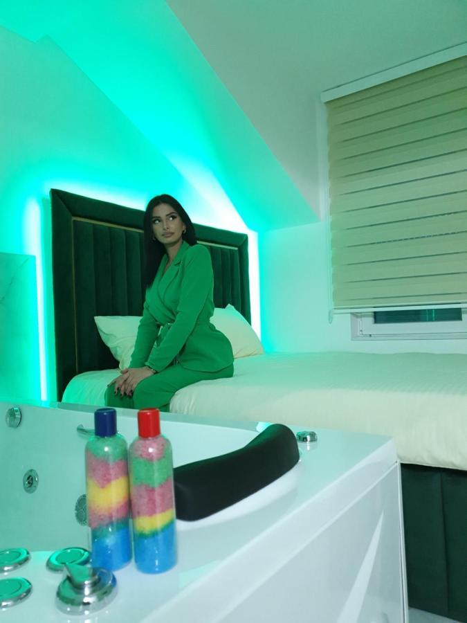 Apartmani Parice โนวีปาซาร์ ภายนอก รูปภาพ
